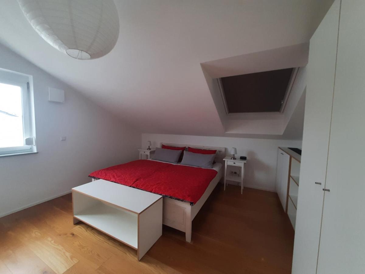 Apartment Strawberry Берматинген Экстерьер фото